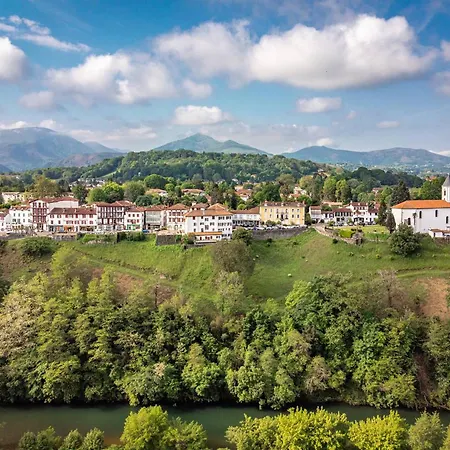 : T2 Confortable Avec Wifi Et Parking - Fr-1-495-72 * Cambo-les-Bains
